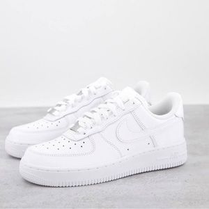 Nike Air Force 1 white sneakers w 6.5